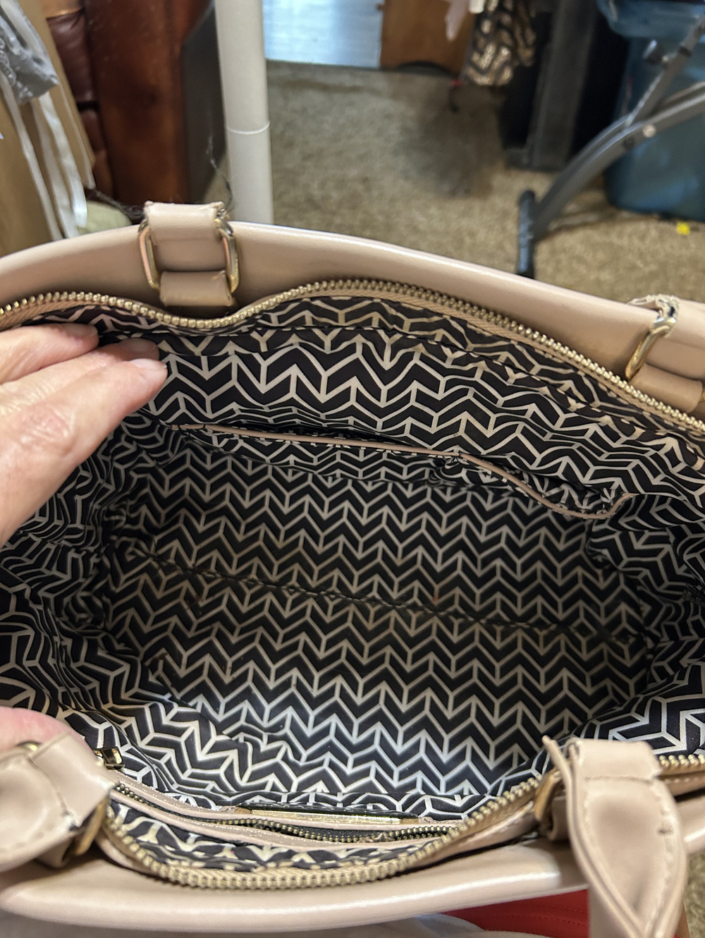 Madison West Beige Tote Handbag - Picture 4 of 4